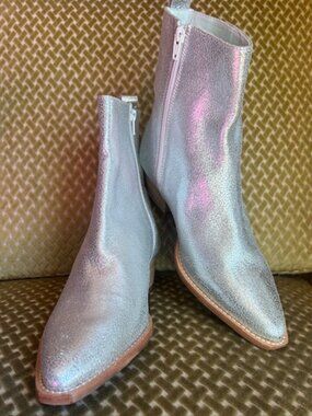 Free People Bowers Crisp Silver Leather Zip Embroidered Western Ankle Boots NEW